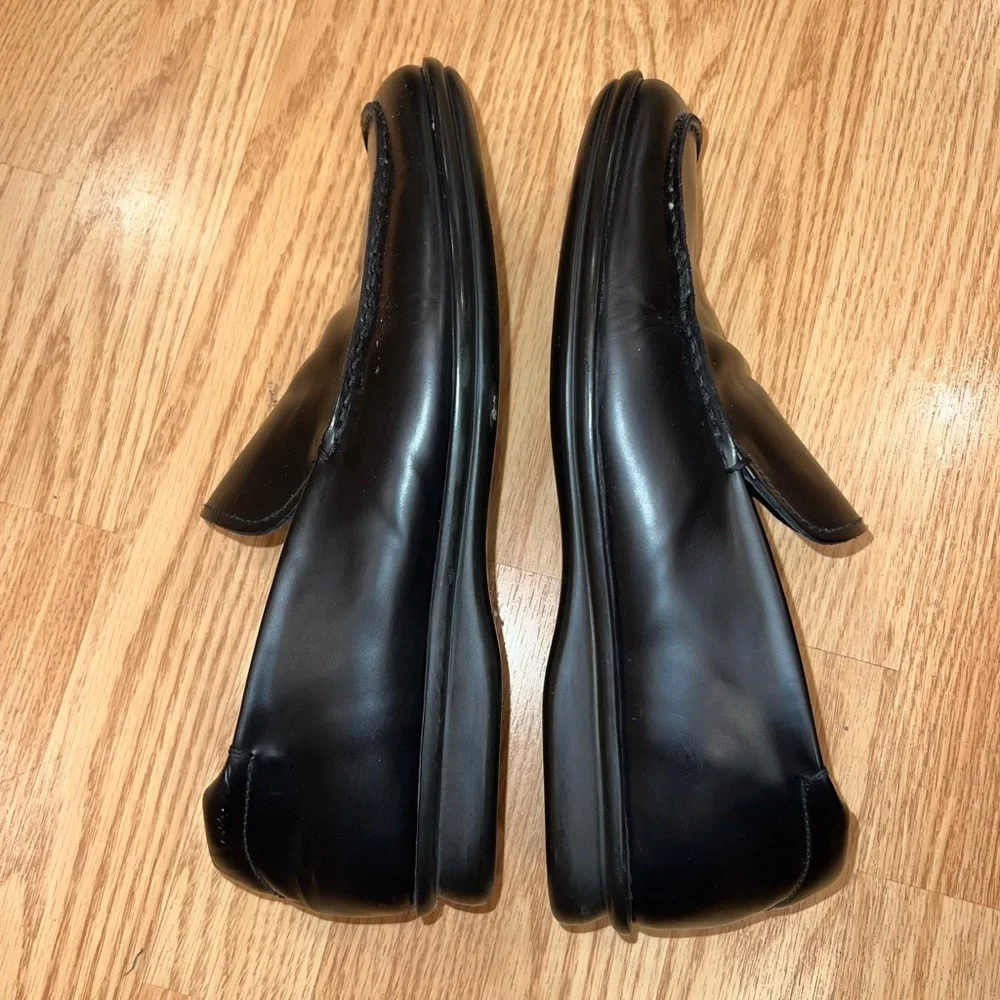 Prada leather shoes - Picture 4 of 8